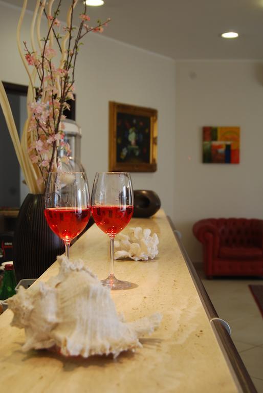 Hotel Caggiari Сенигалия Екстериор снимка